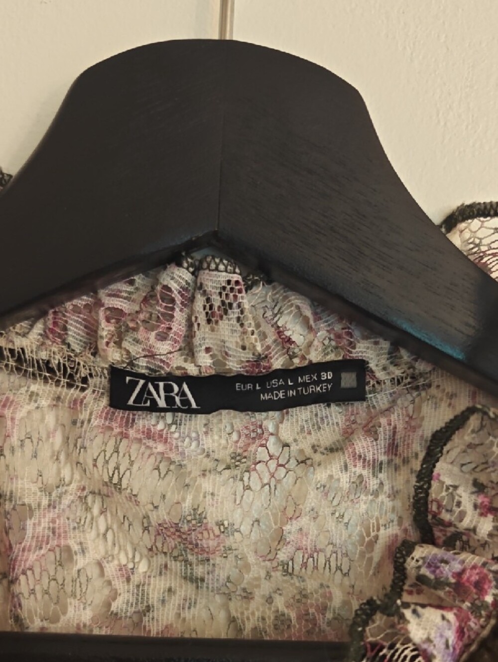 Zara Cream Blouse with Pink Floral Ruffles and Tie Neck - Picture 2 of 6